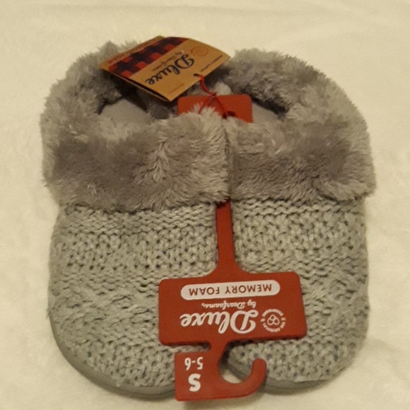 dearfoams Shoes - NWT Womens Slippers